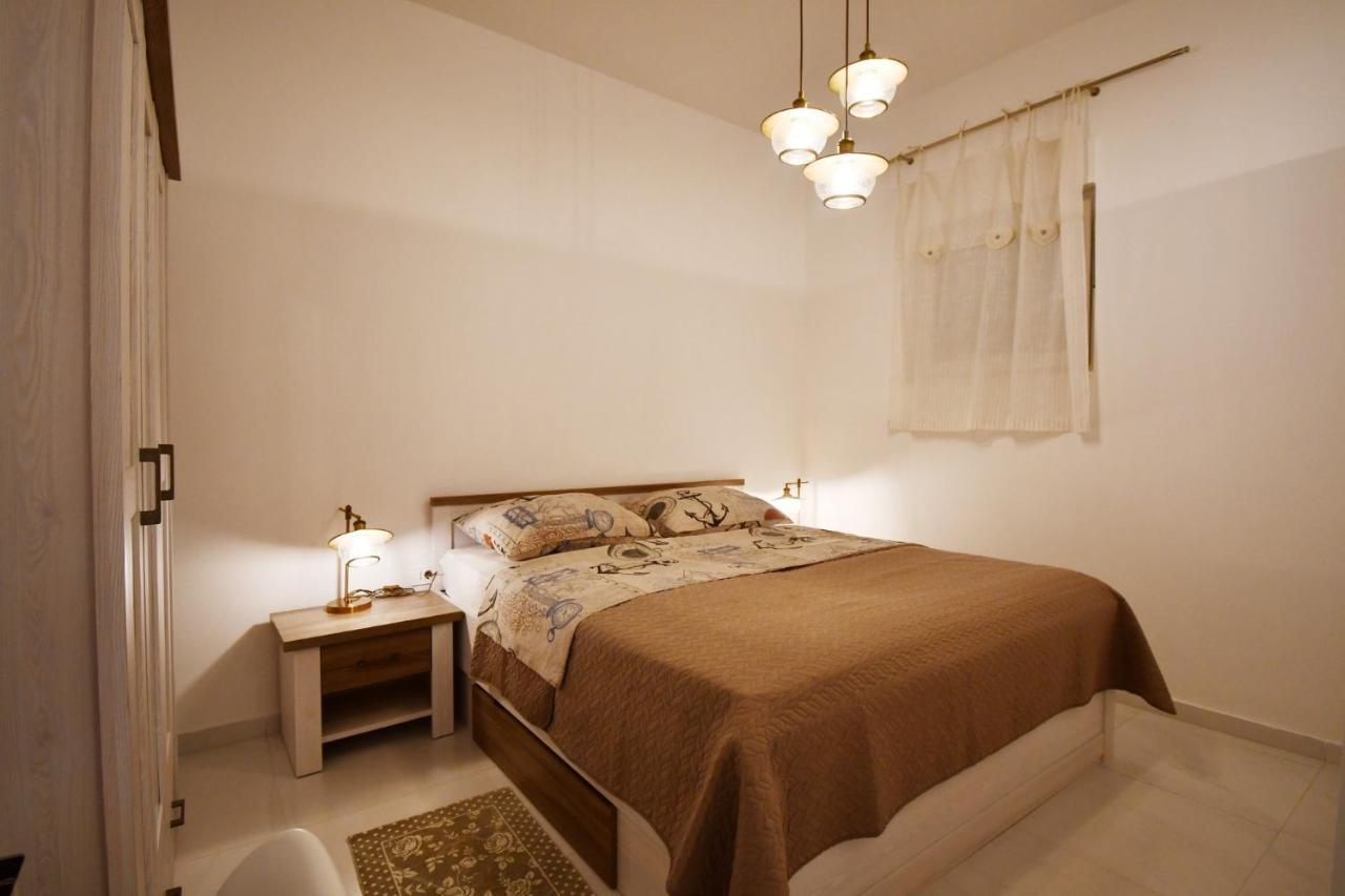 Apartment Frida Rab Banjol Buitenkant foto