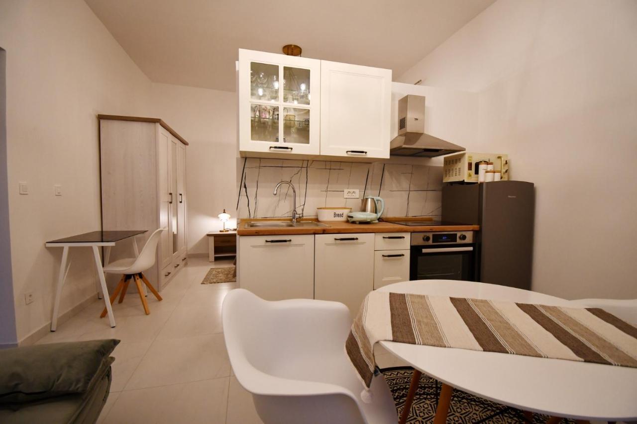 Apartment Frida Rab Banjol Buitenkant foto