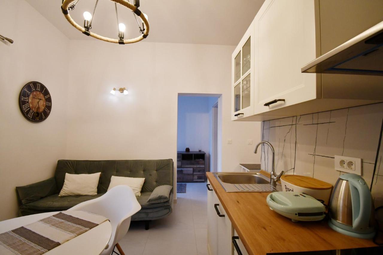 Apartment Frida Rab Banjol Buitenkant foto