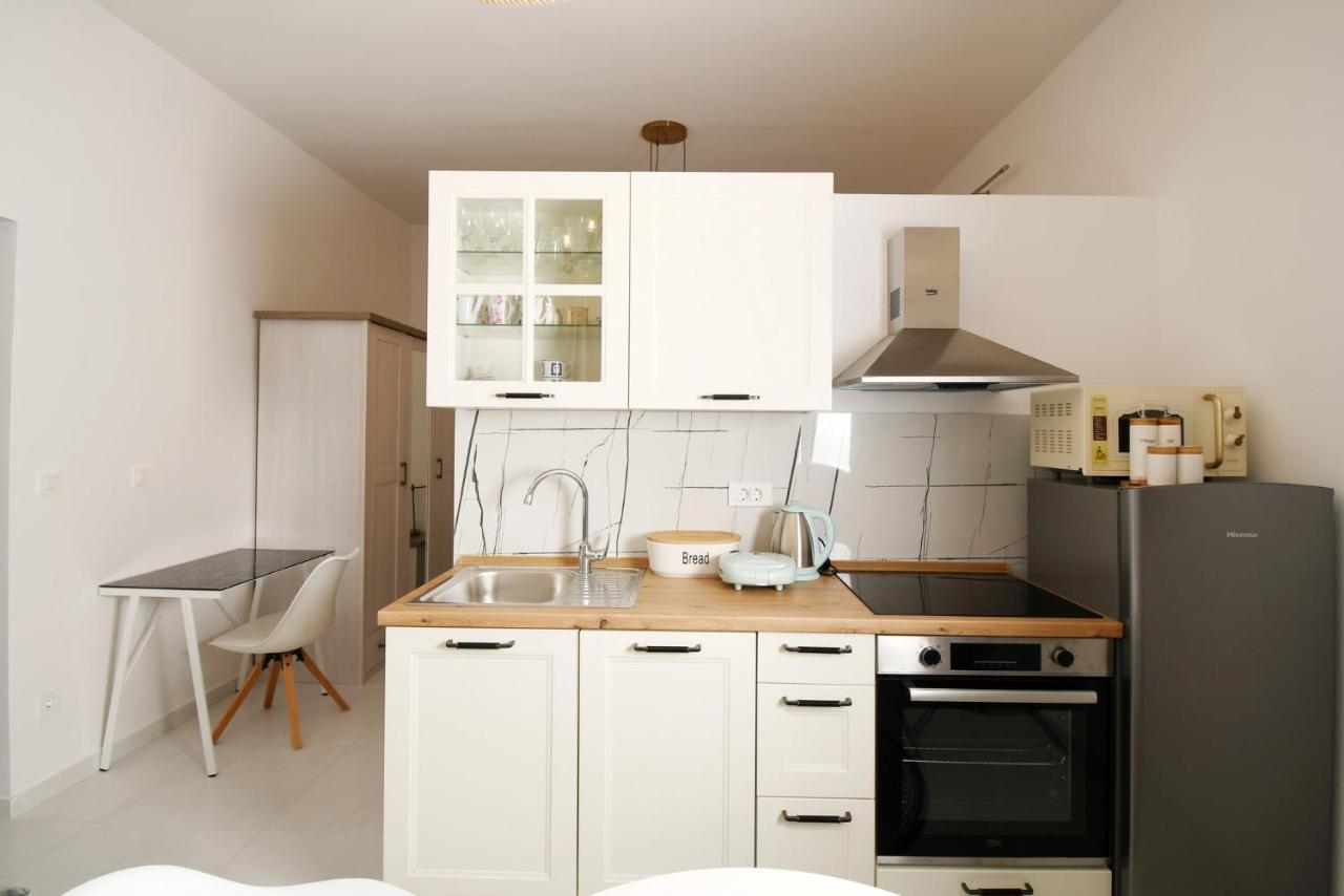 Apartment Frida Rab Banjol Buitenkant foto